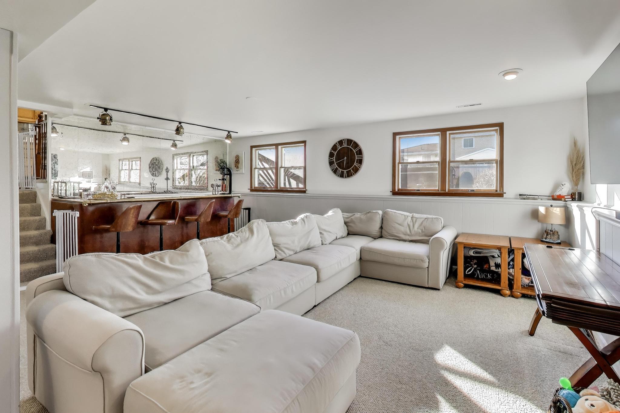 2530 Capri Drive