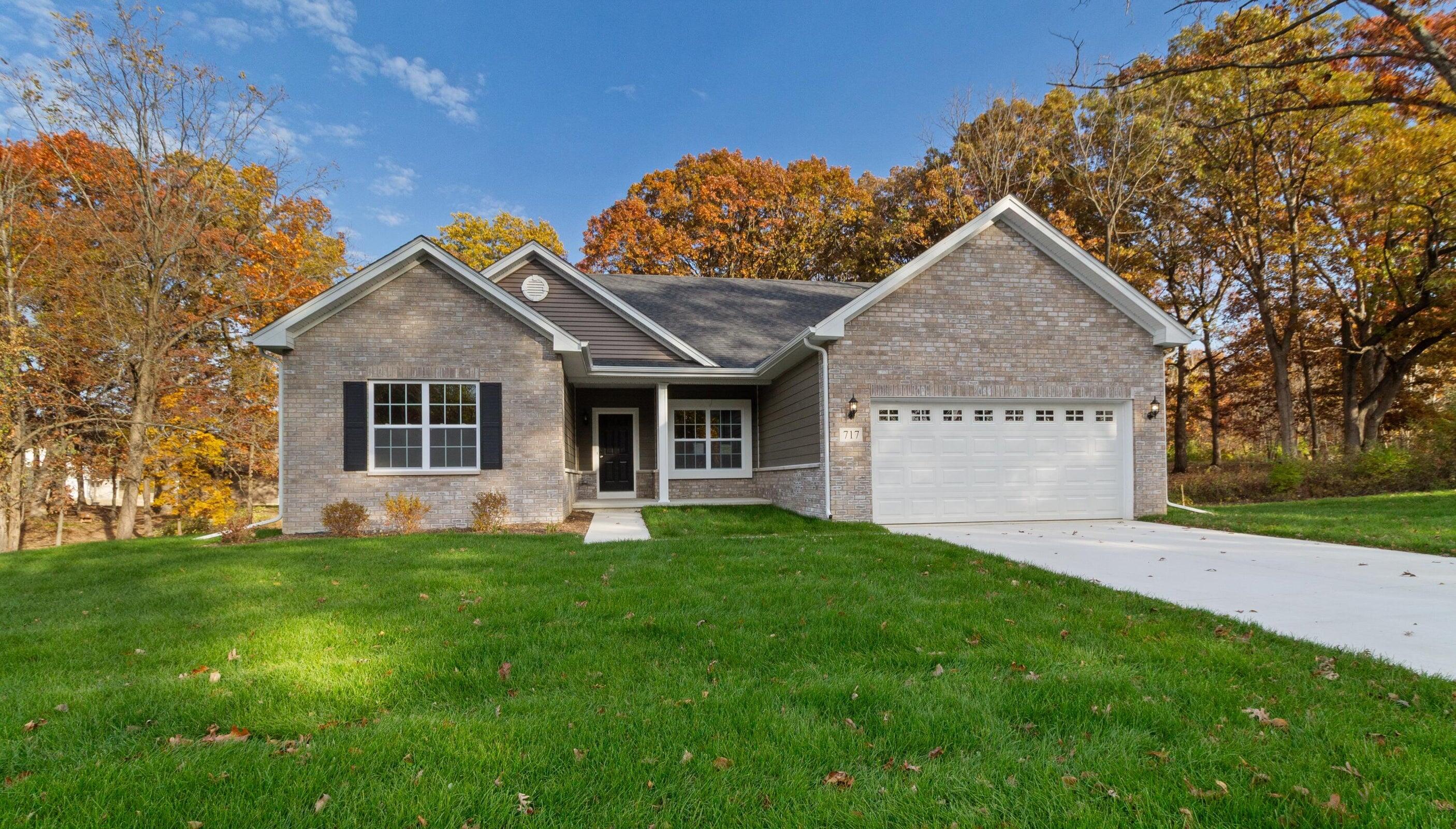 717 Druim Trail