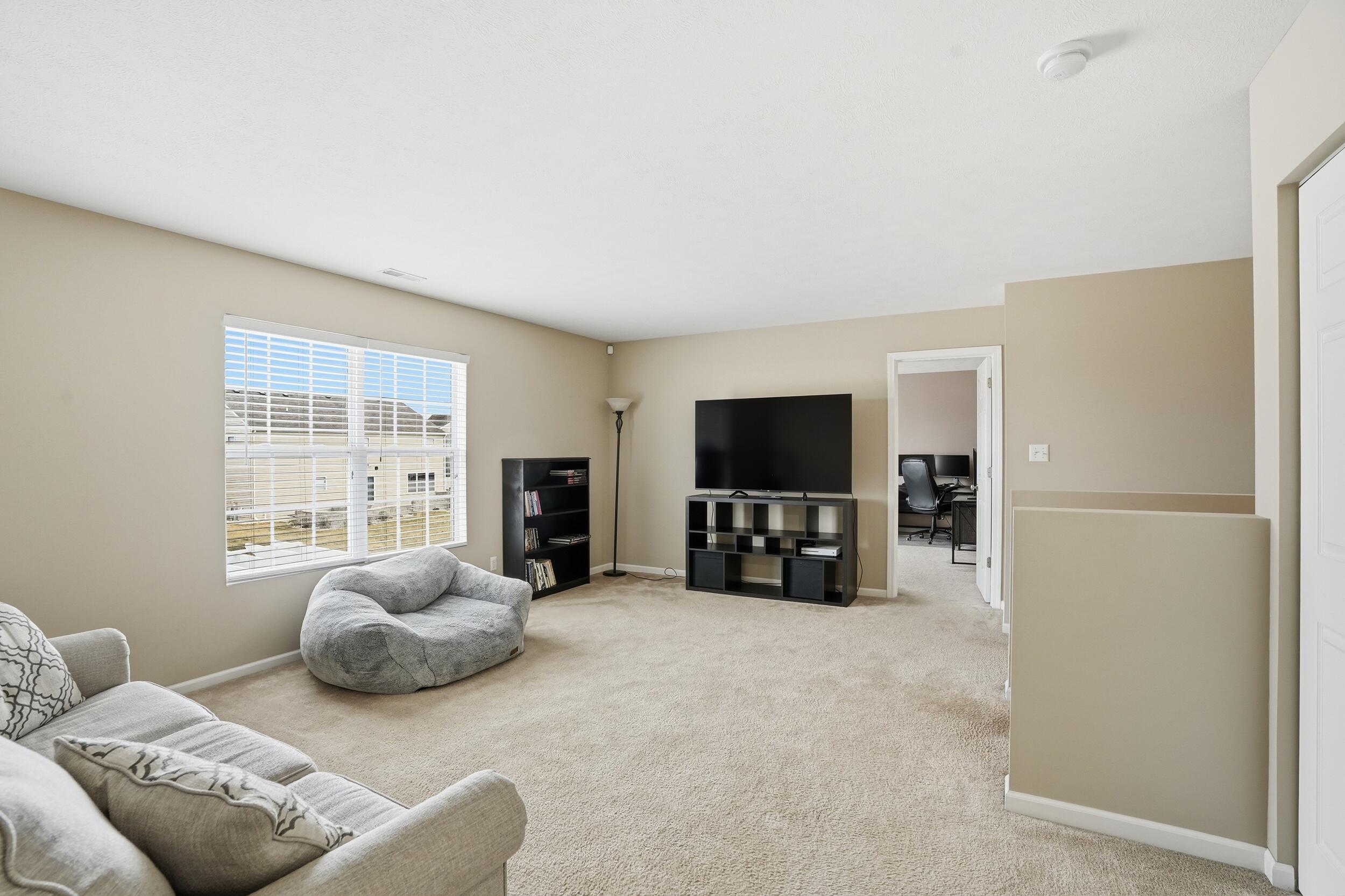 10843 Hillcrest Lane
