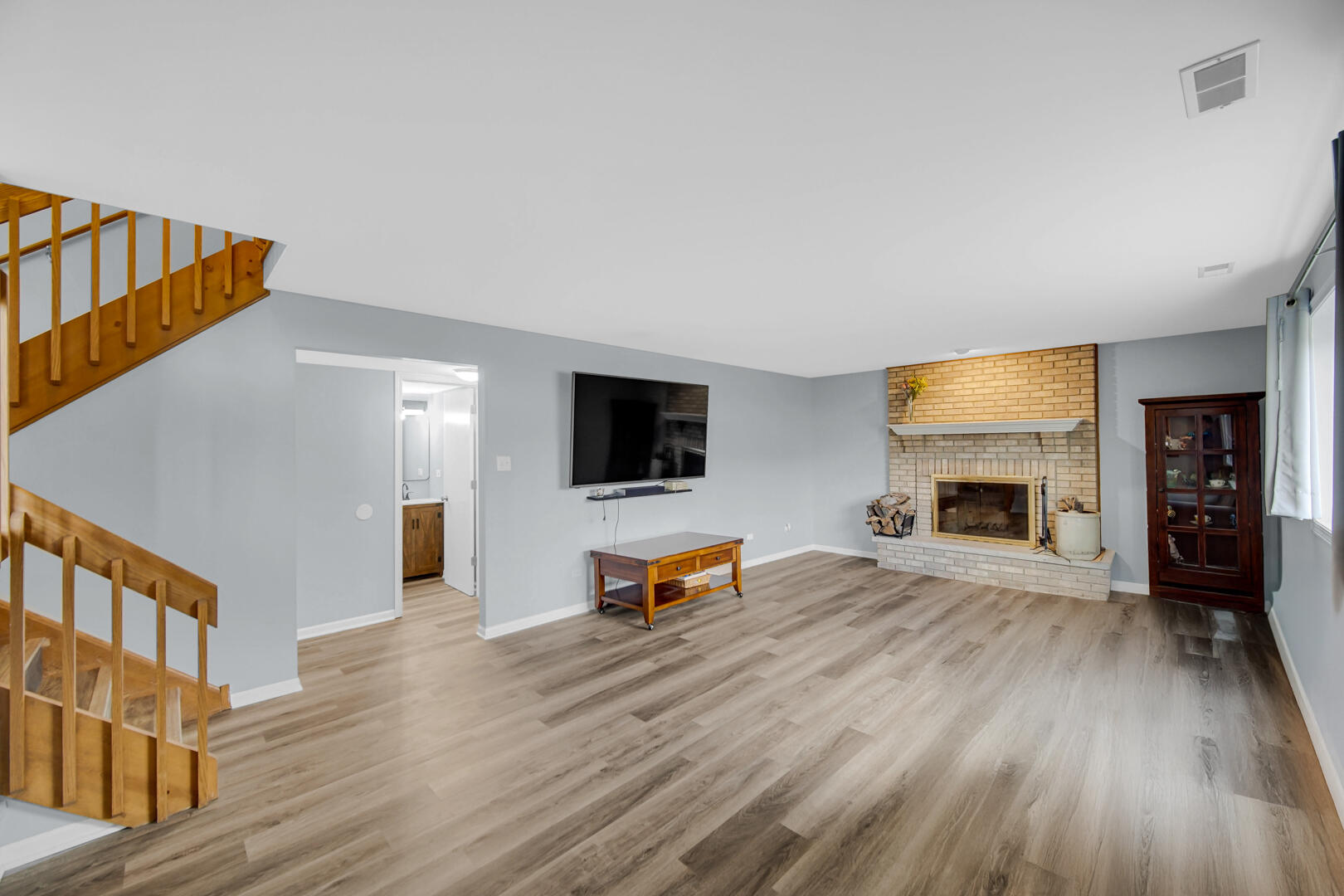901 Robin Court