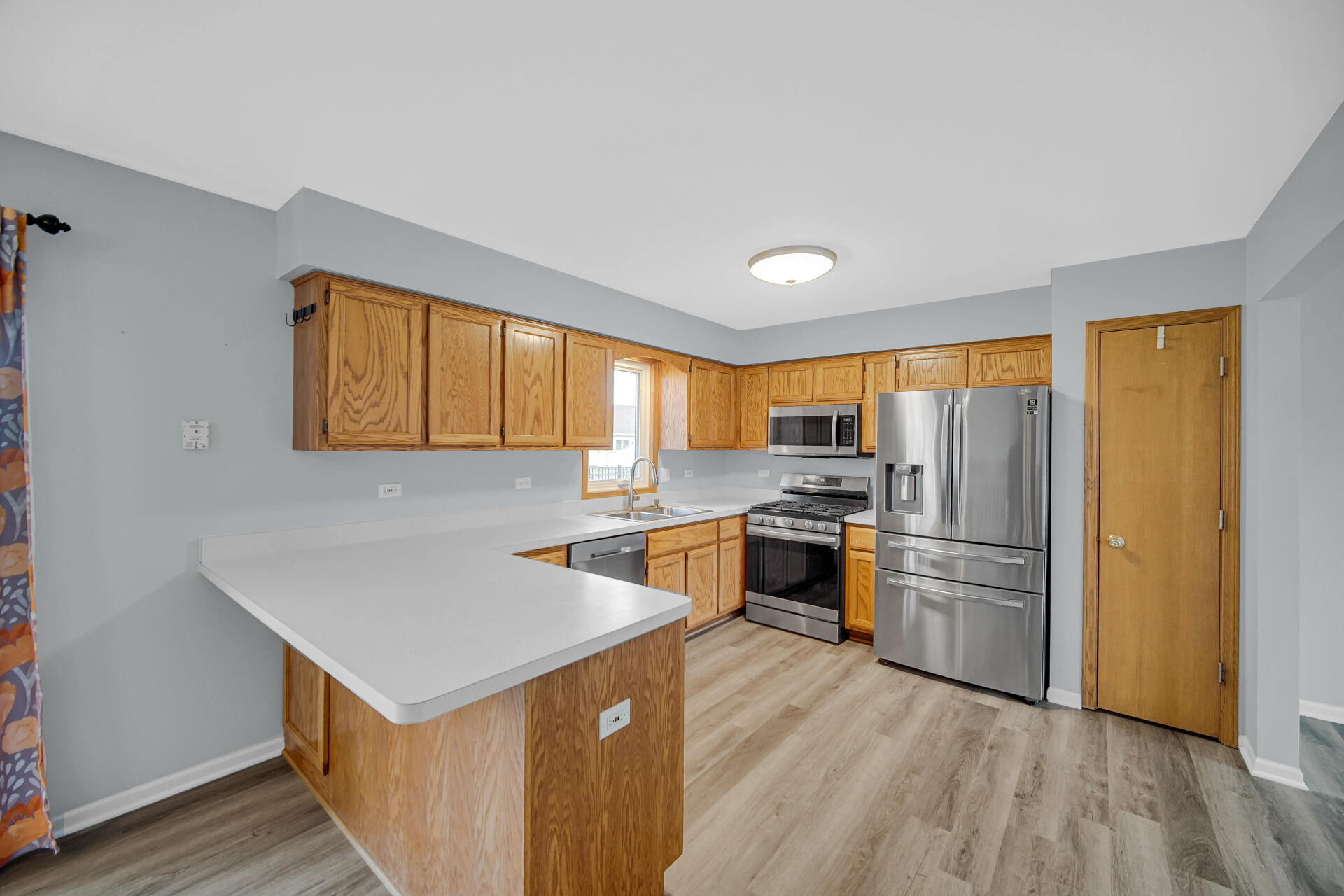 901 Robin Court