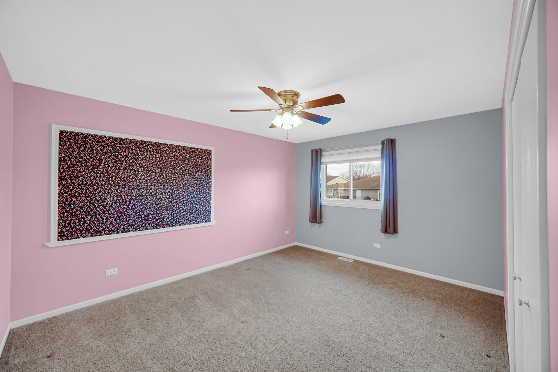 901 Robin Court