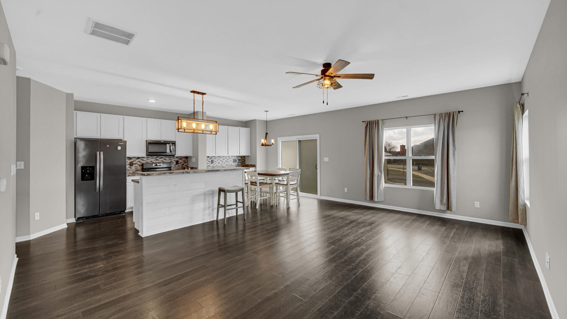 452 Greenbrier Lane