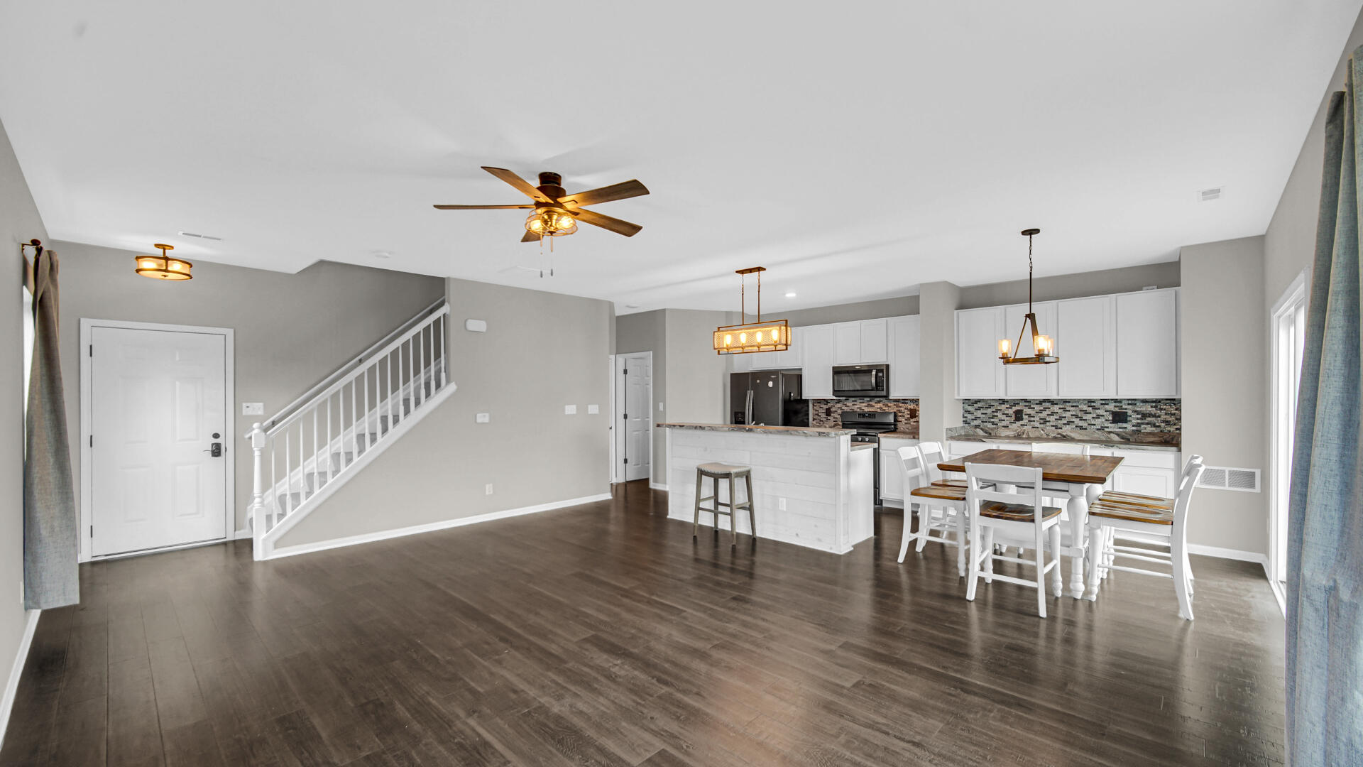 452 Greenbrier Lane