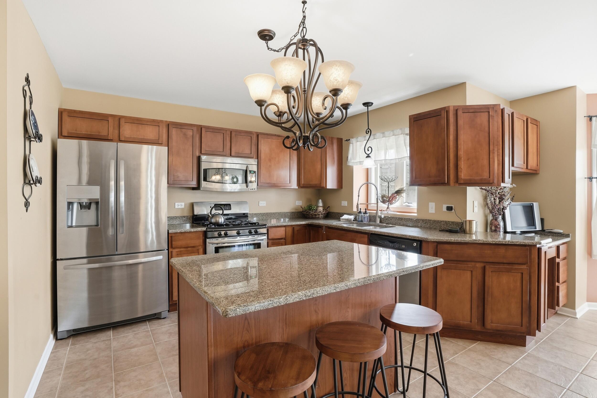 2219 Forest View Lane