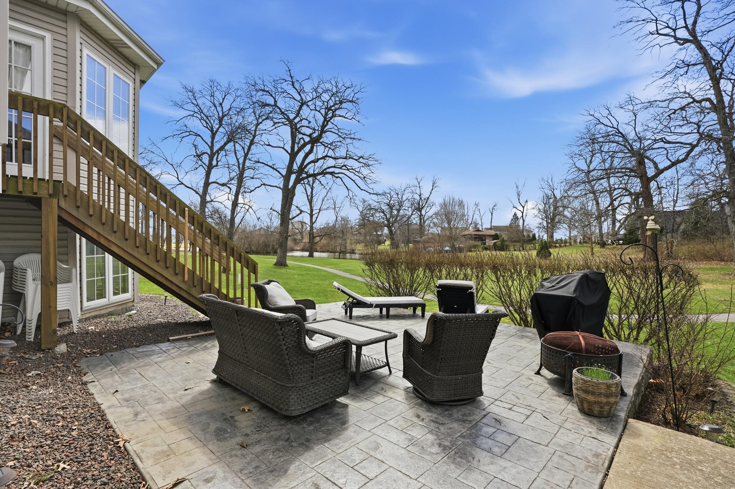 2219 Forest View Lane