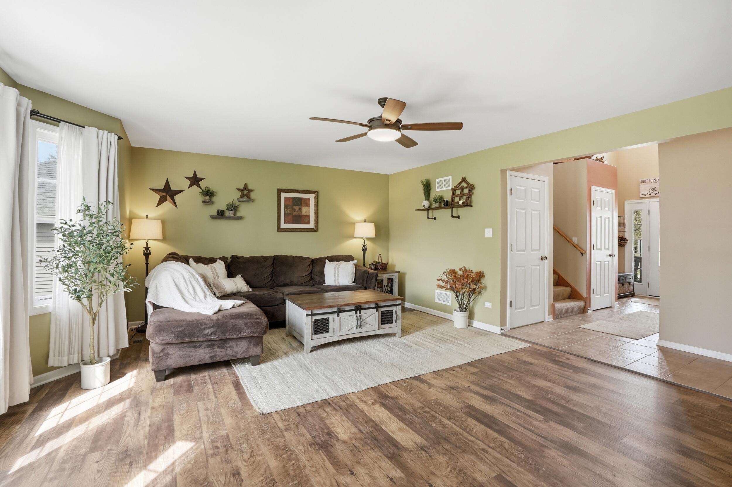 2219 Forest View Lane