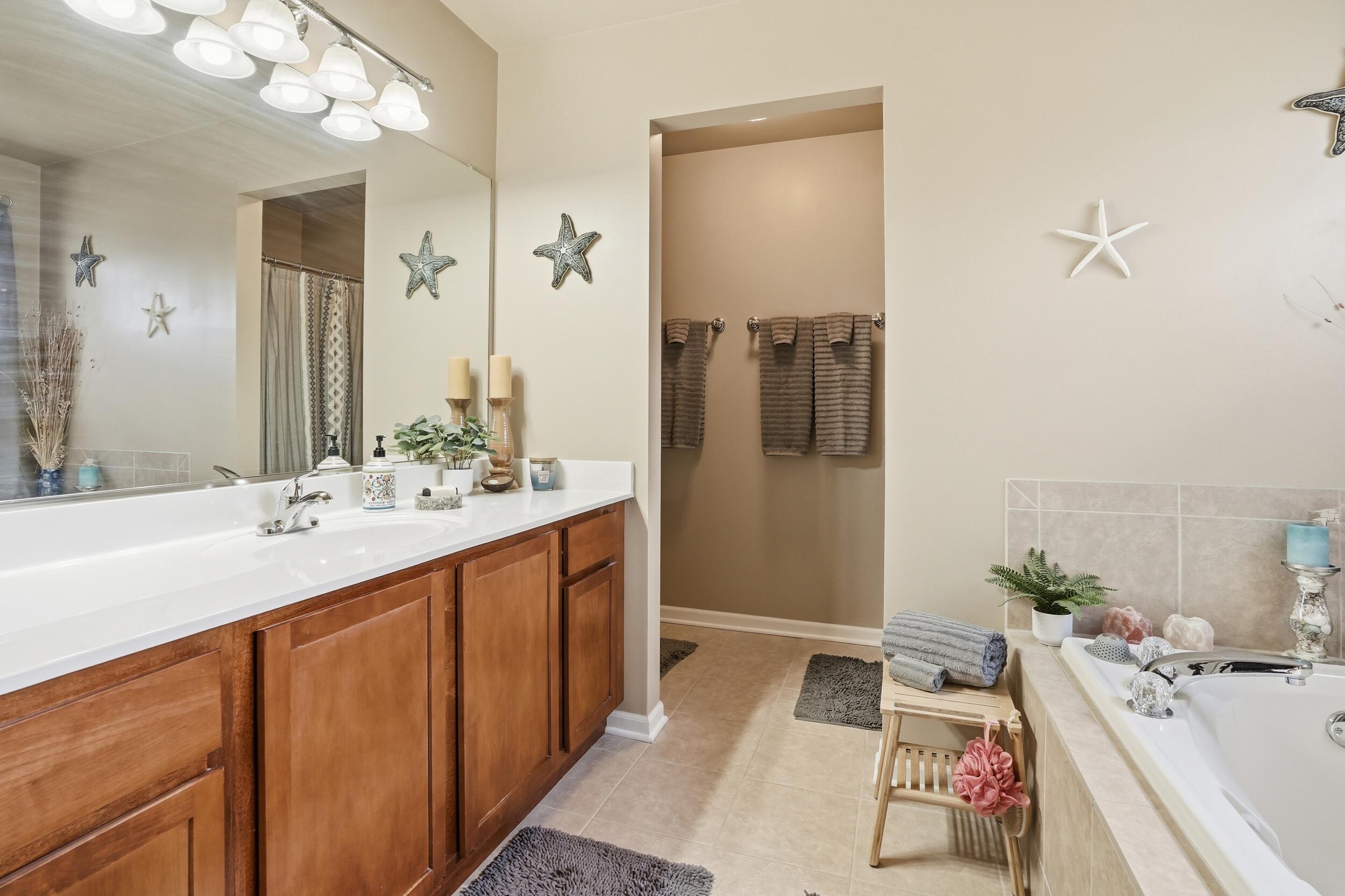 2219 Forest View Lane