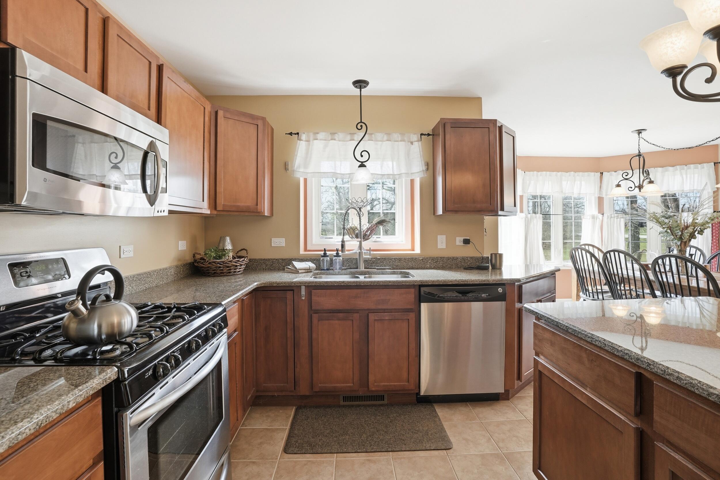 2219 Forest View Lane
