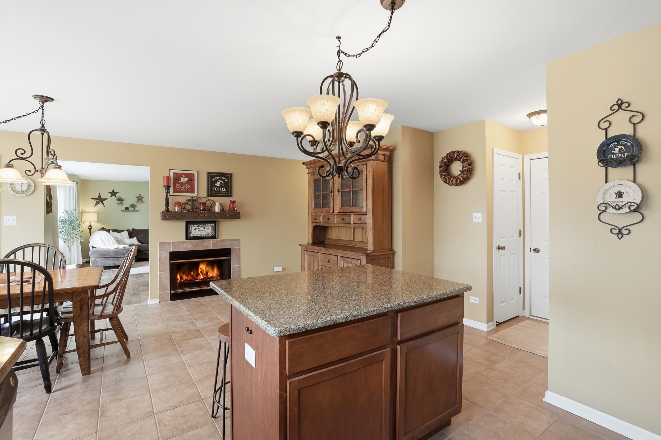 2219 Forest View Lane
