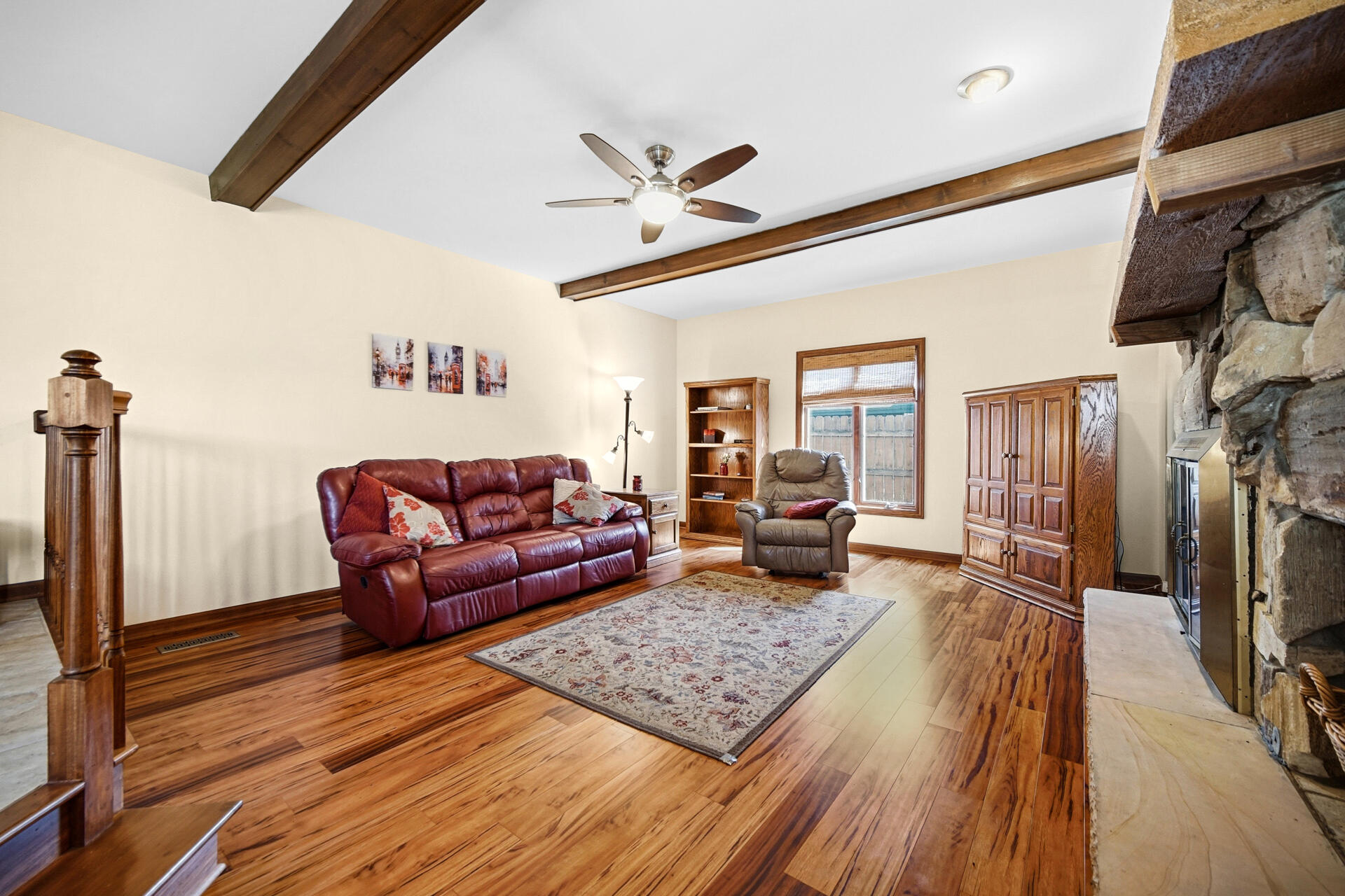 9456 Walnut Drive