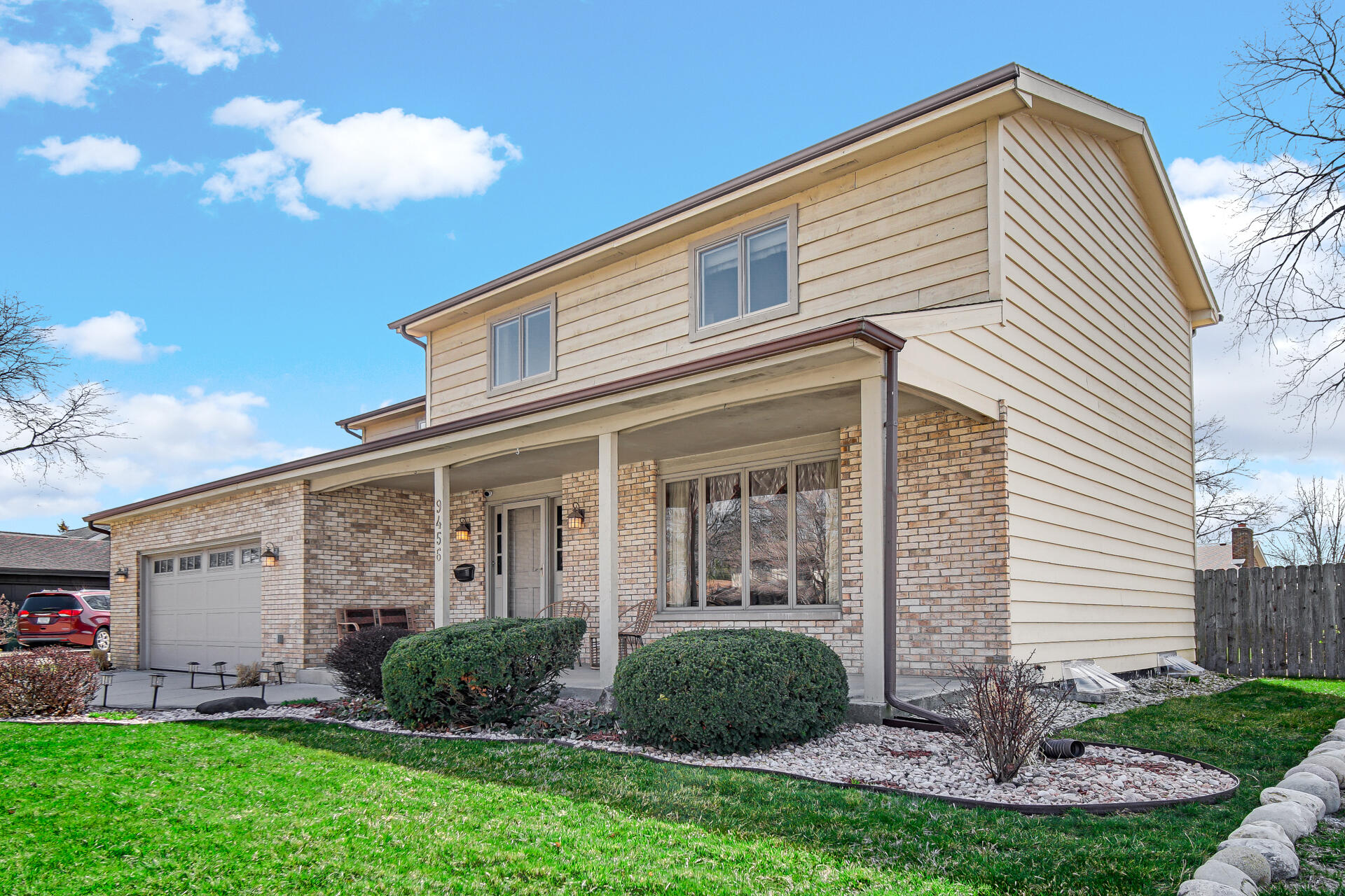 9456 Walnut Drive