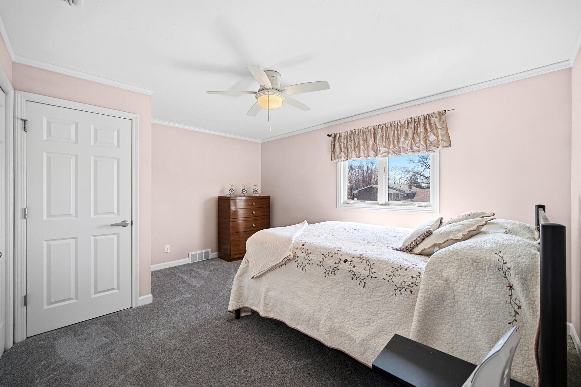 9456 Walnut Drive