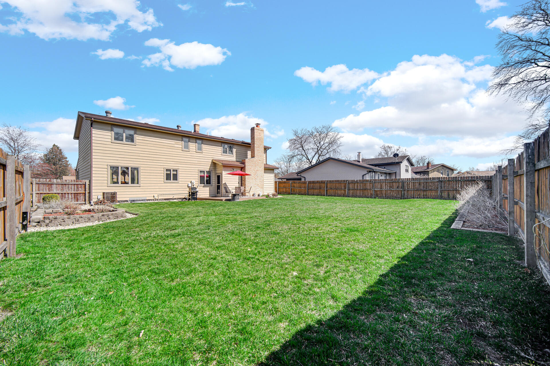 9456 Walnut Drive