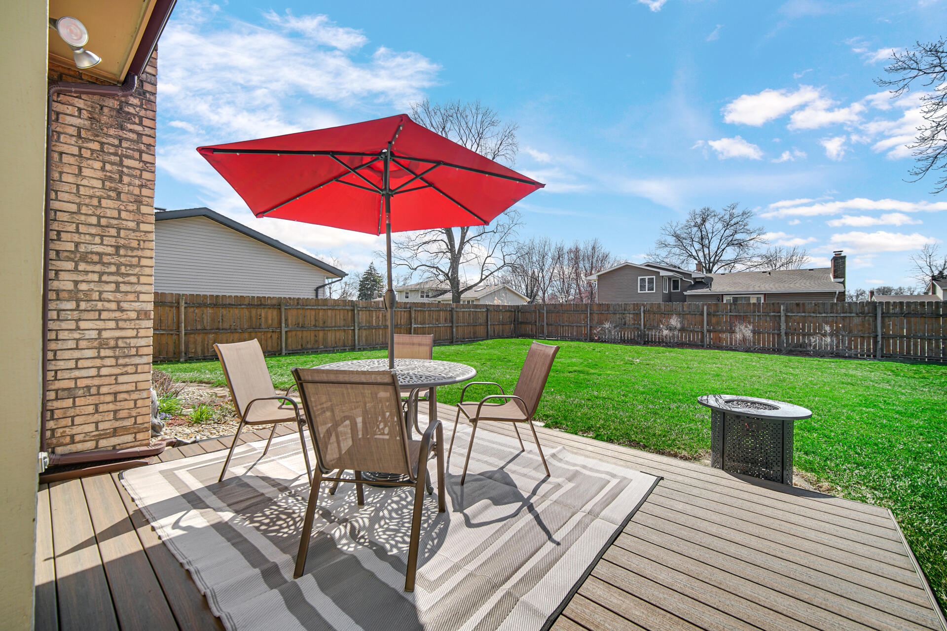 9456 Walnut Drive