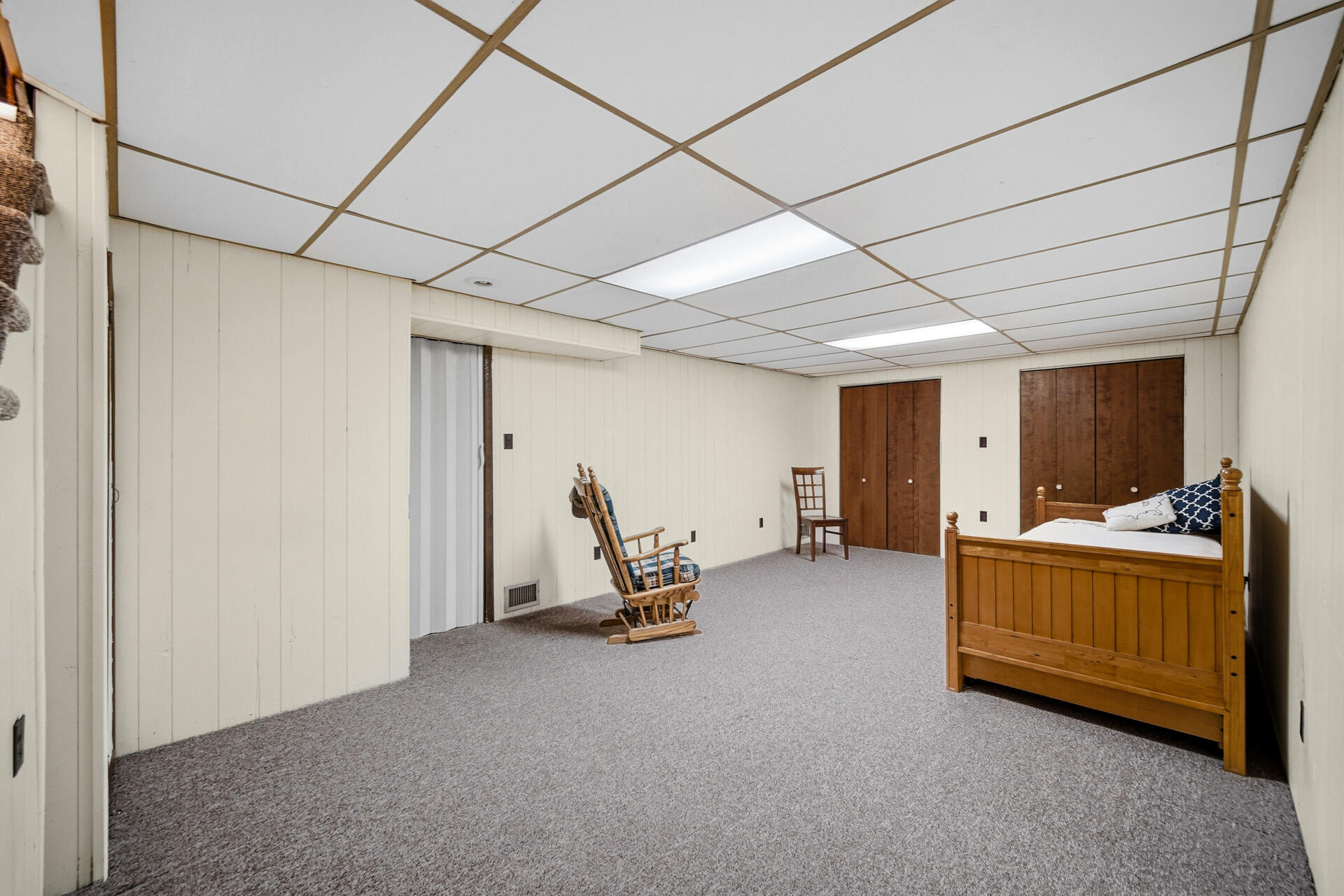 9456 Walnut Drive