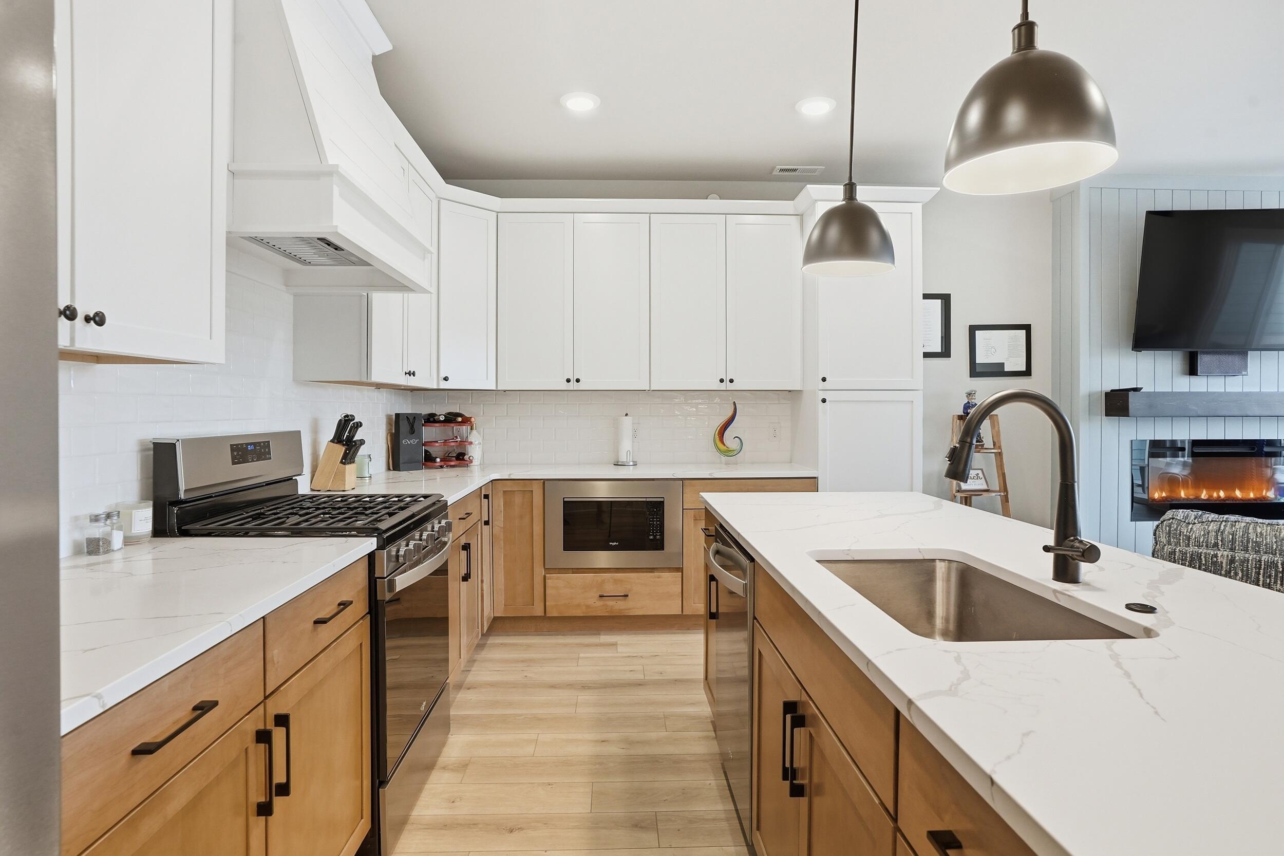 6019 S Dune Harbor Drive Unit: H