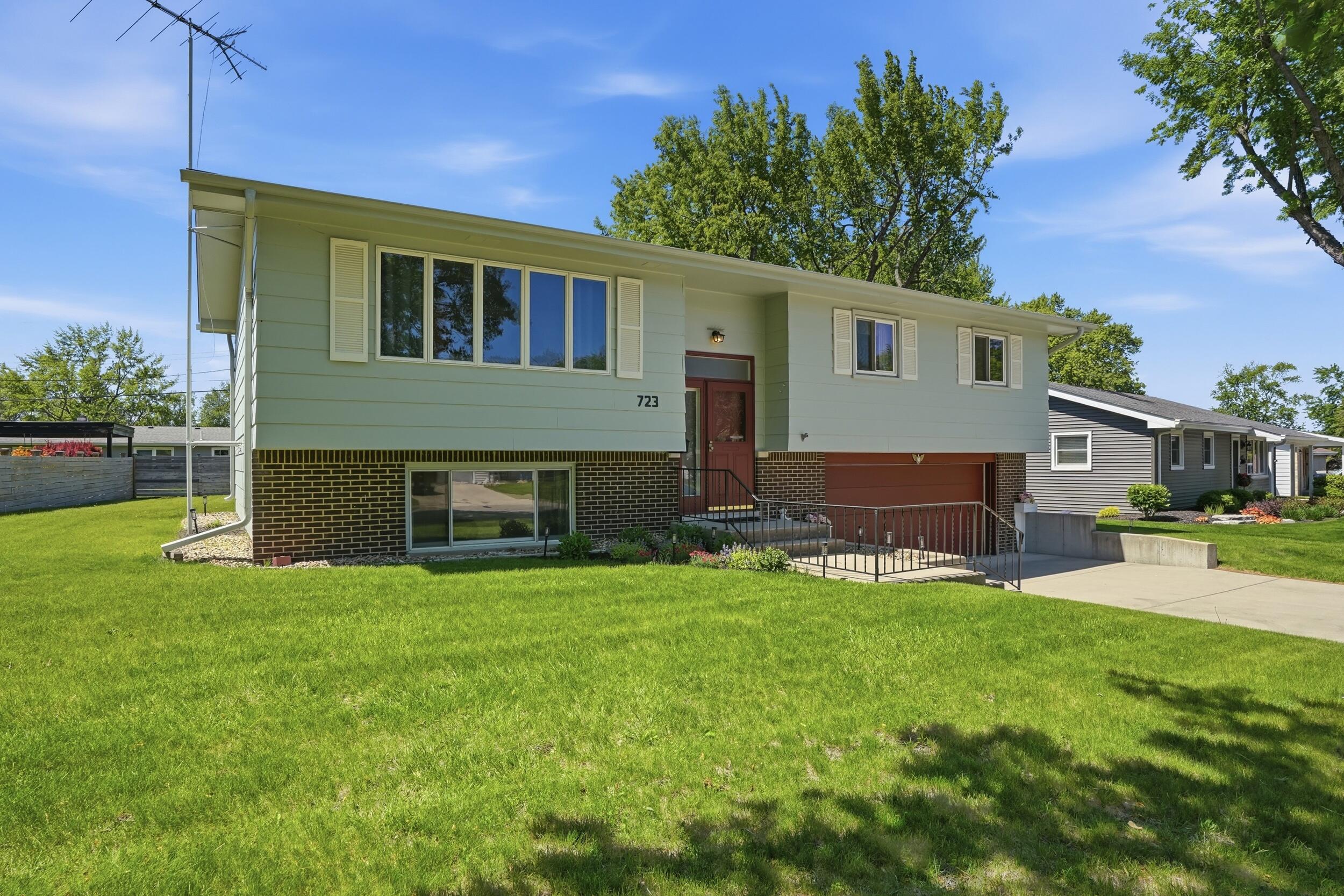 723 Maple Lane