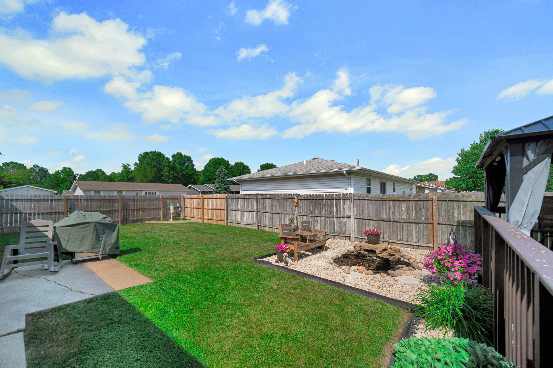 3273 Morningside Street