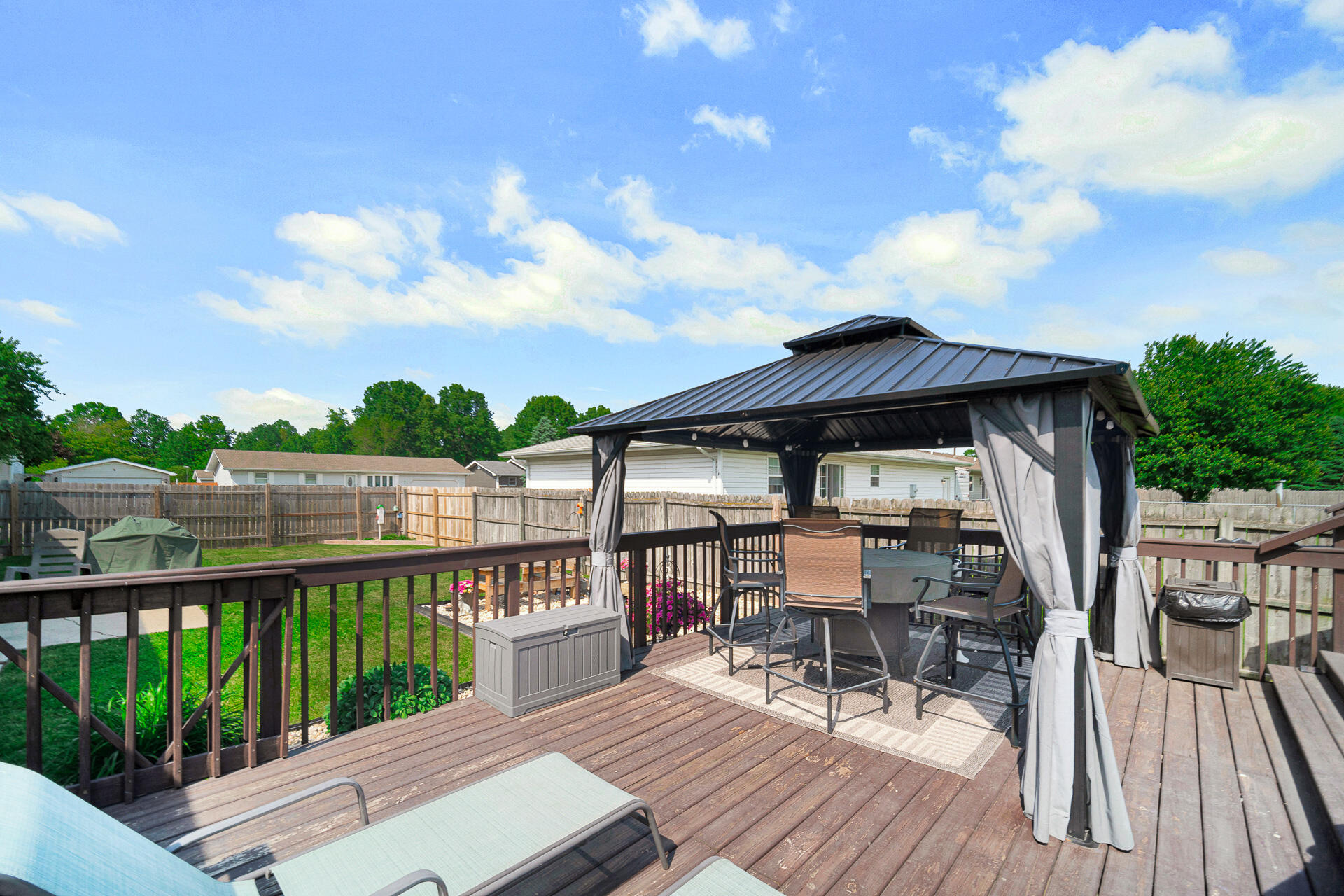 3273 Morningside Street