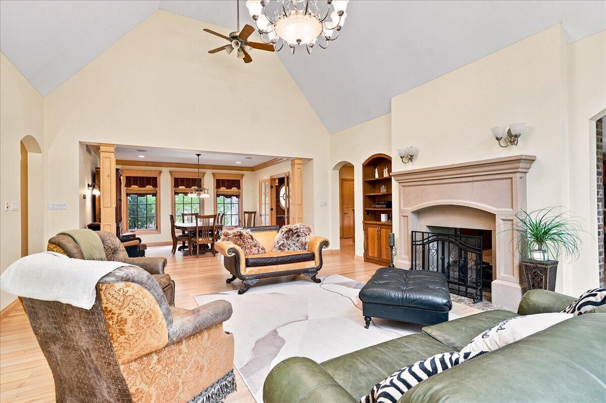 1009 Foy Court