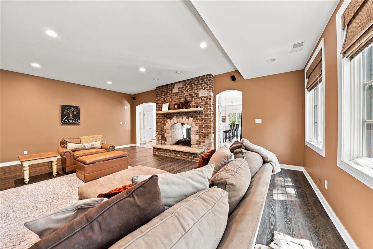 1009 Foy Court