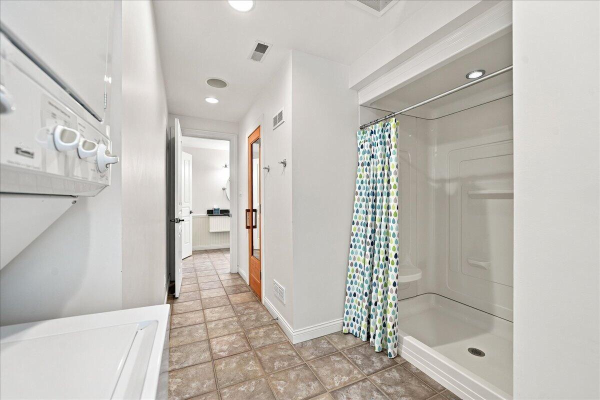 1009 Foy Court