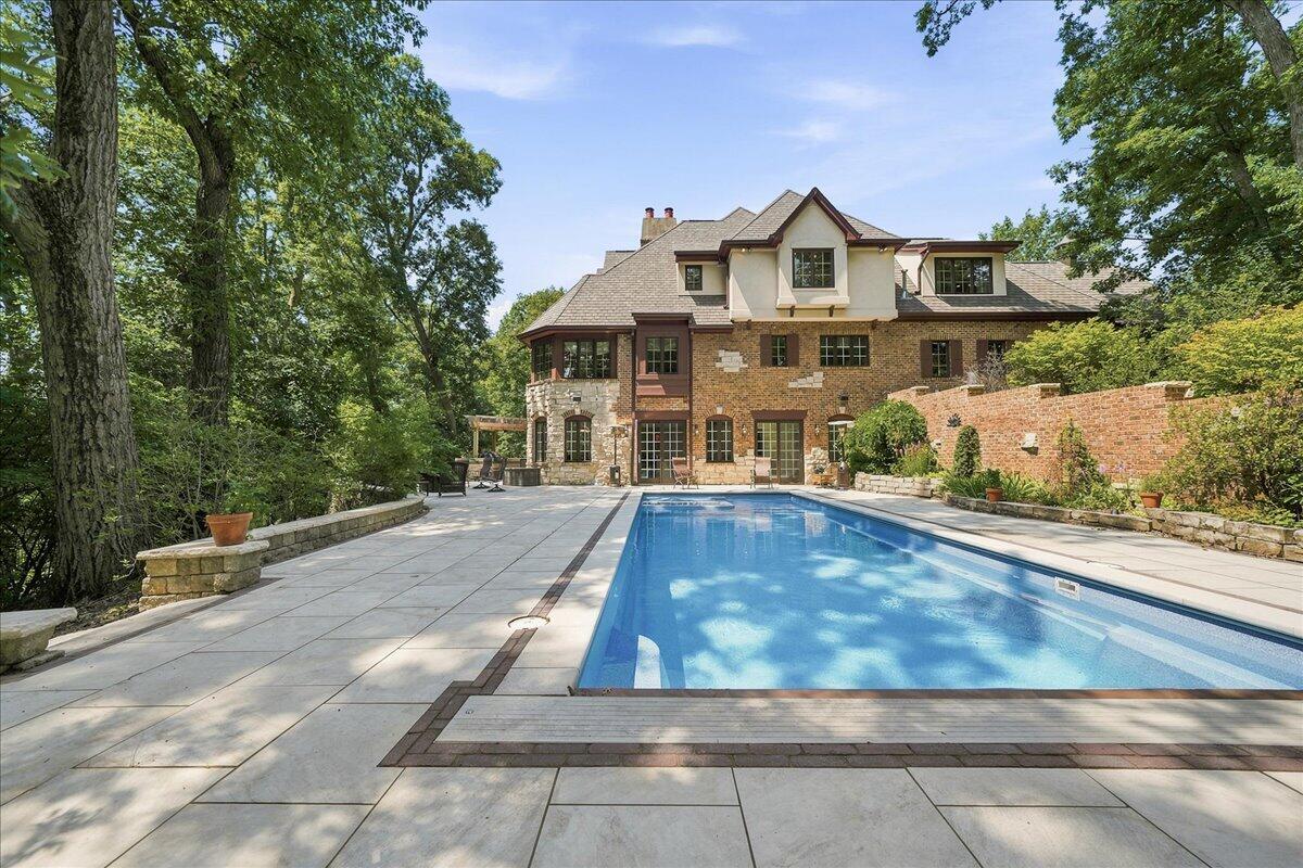 1009 Foy Court
