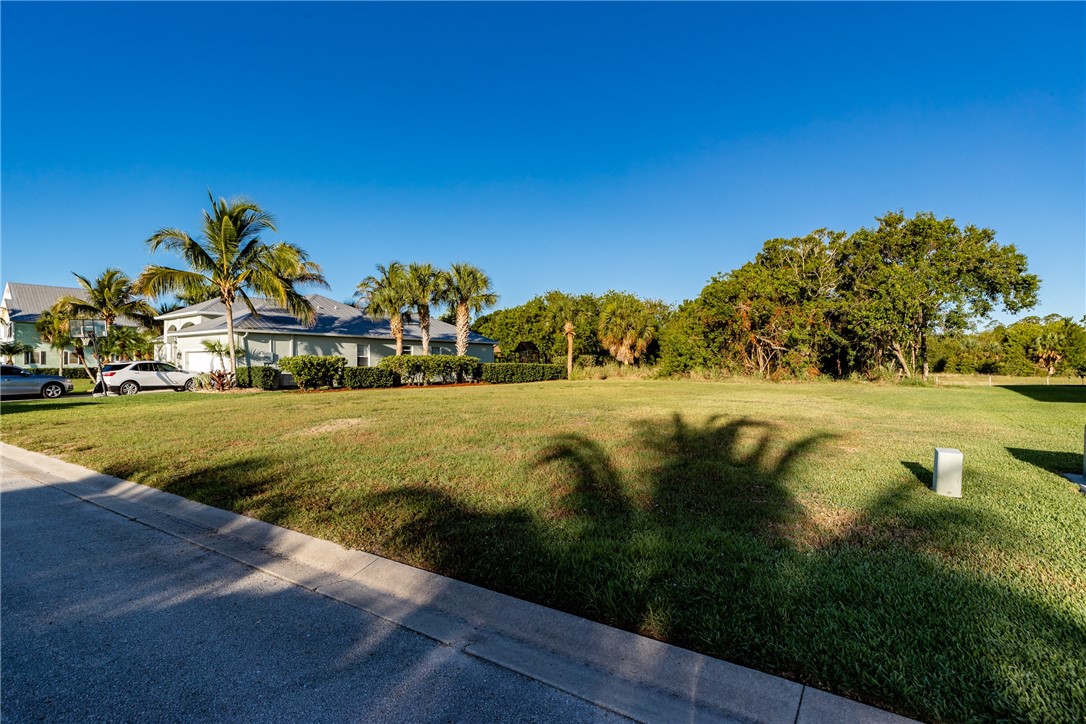 6405 Tropical Way