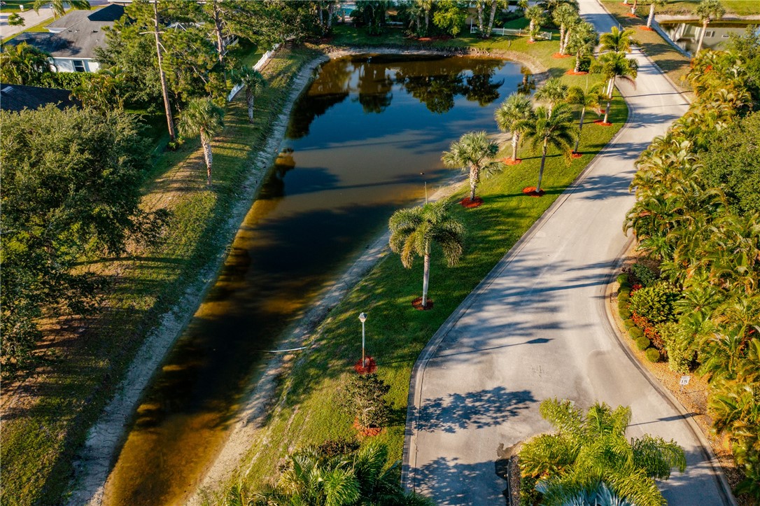 6405 Tropical Way