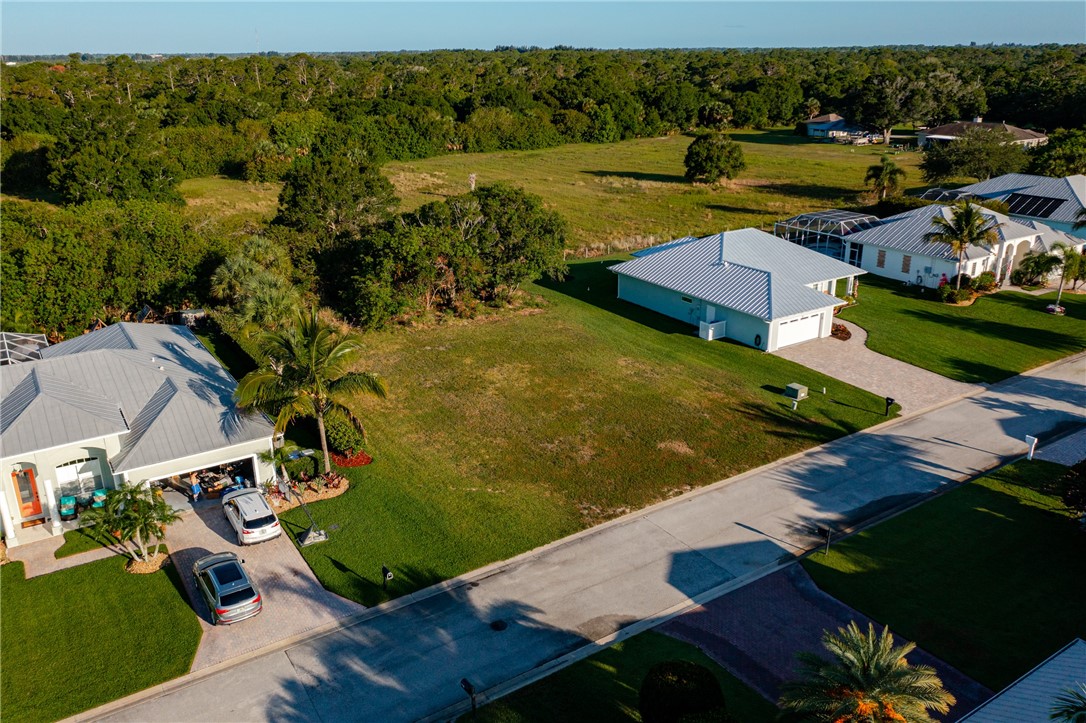 6405 Tropical Way