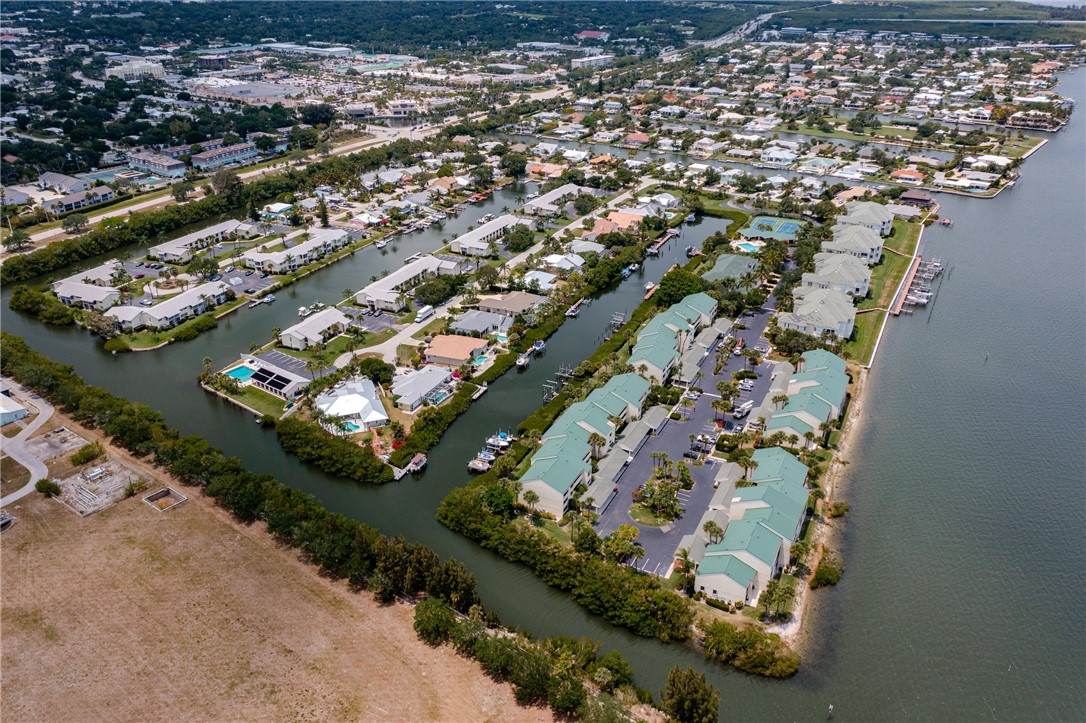 1825 Tarpon Lane Unit: H103