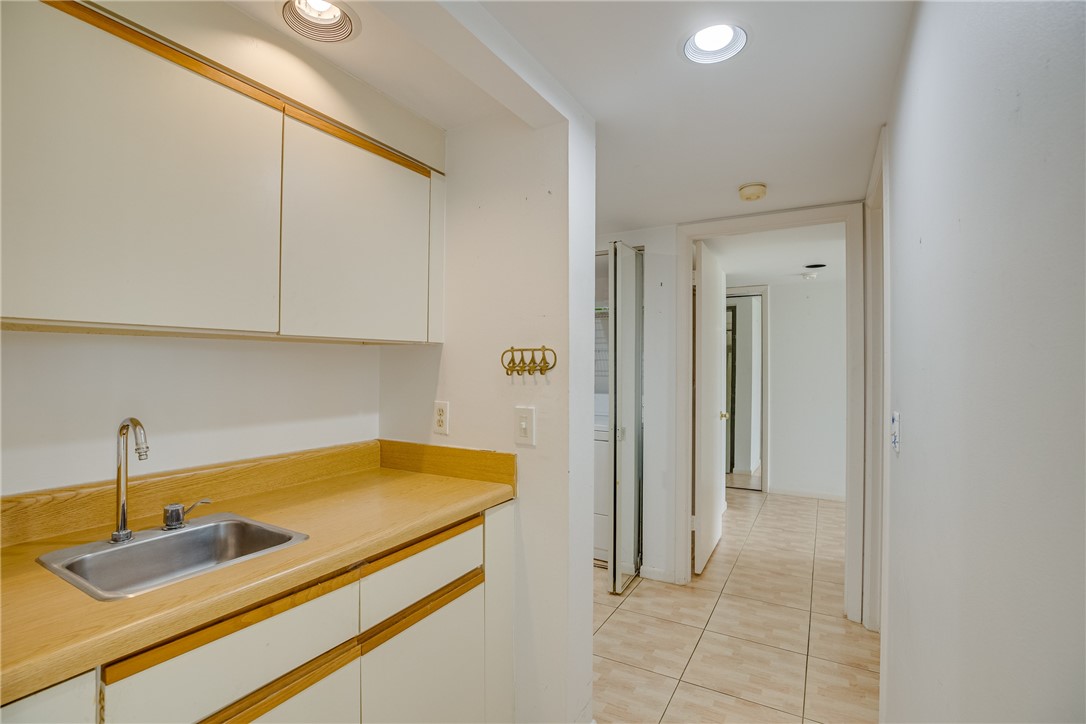 1825 Tarpon Lane Unit: H103