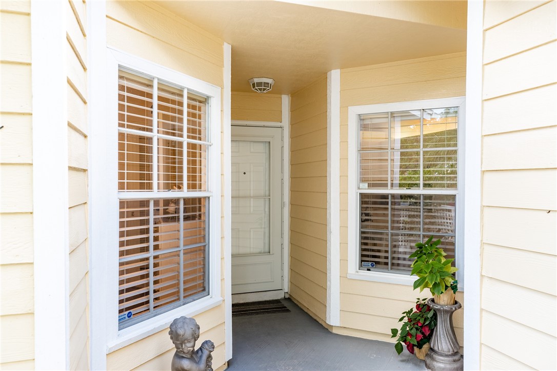 1848 Sixty Oaks Lane