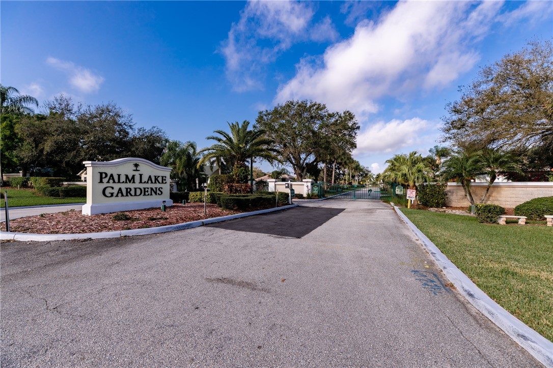 2614 Serenity Circle N