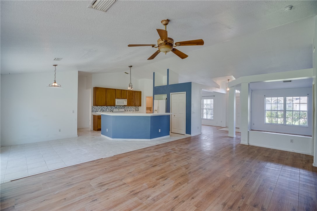 2614 Serenity Circle N