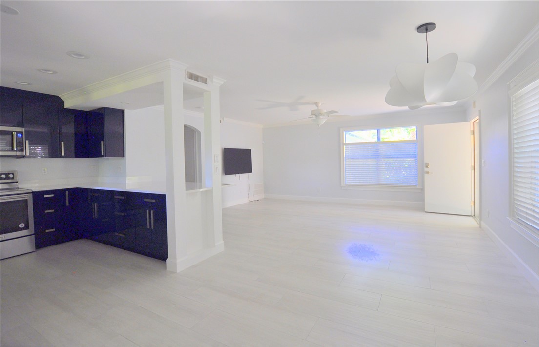 924 Coquina Lane Unit: 3