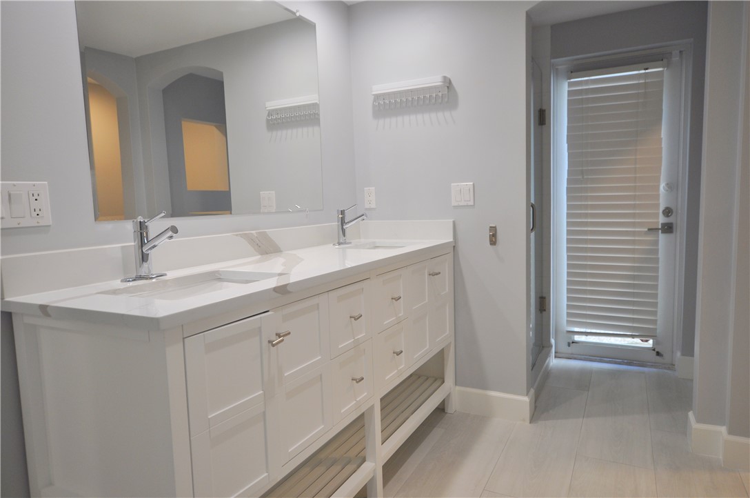 924 Coquina Lane Unit: 3