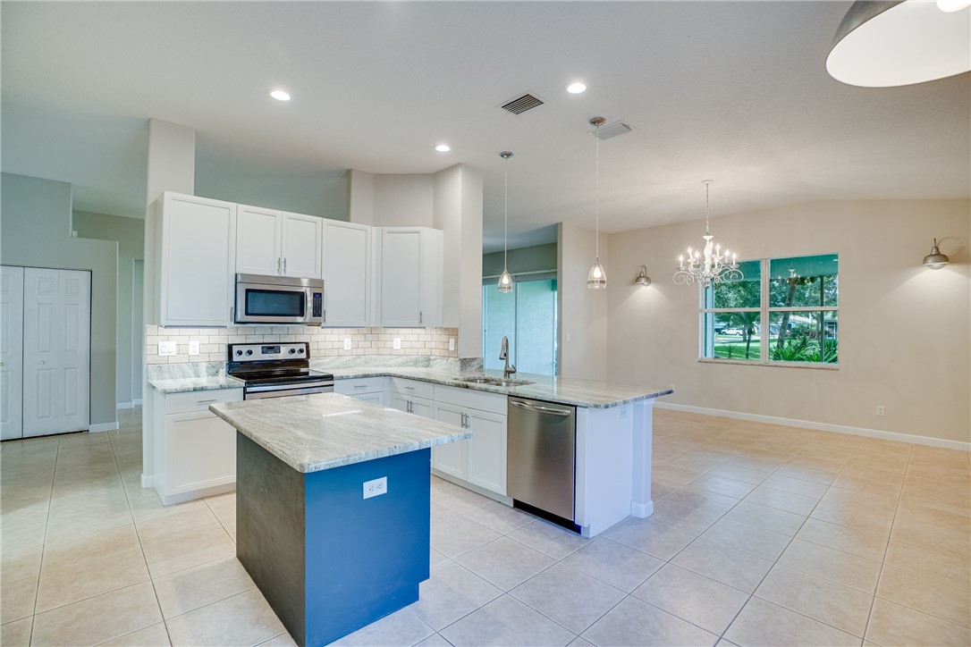 3801 Kitty Hawk Lane SW