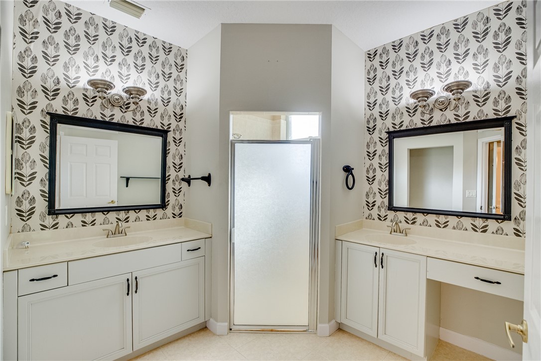 3801 Kitty Hawk Lane SW