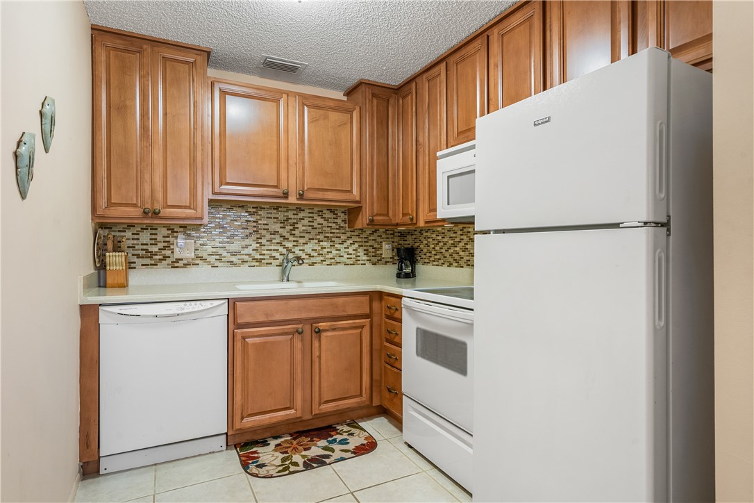 5400 Highway A1A D23