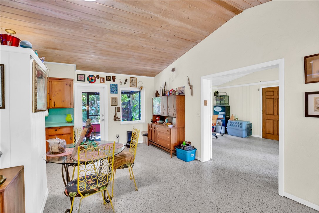 2661 Victory Boulevard