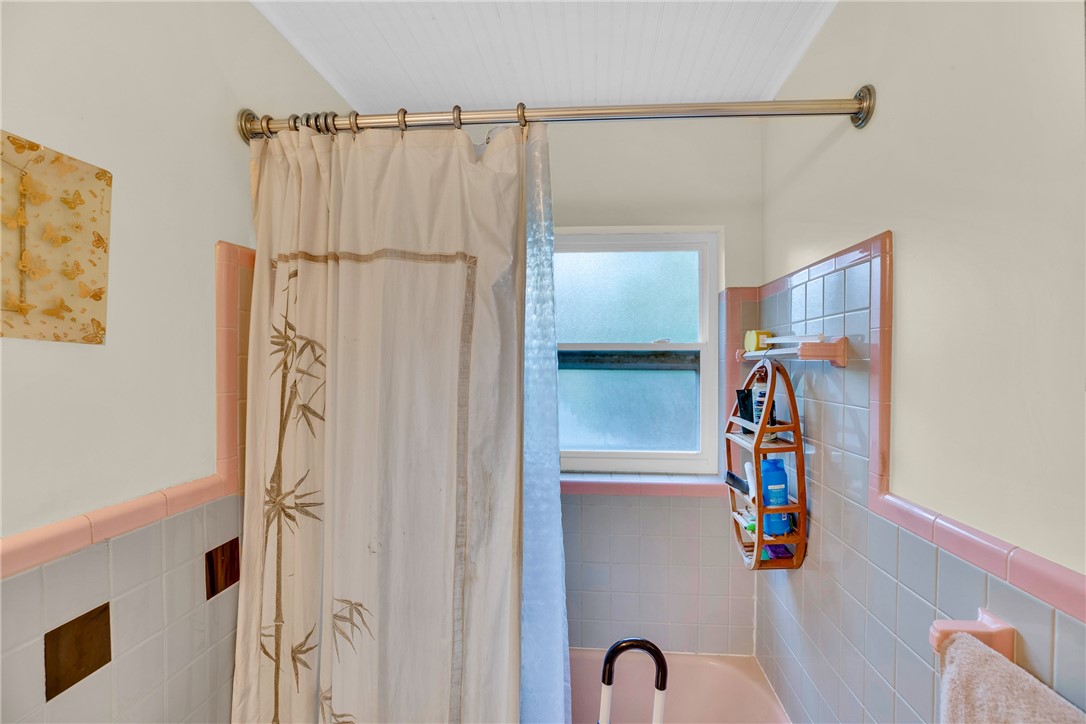 2661 Victory Boulevard