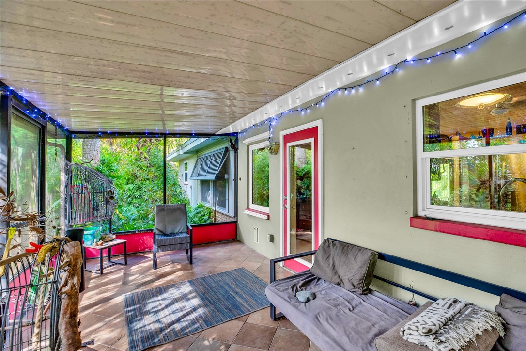 2661 Victory Boulevard