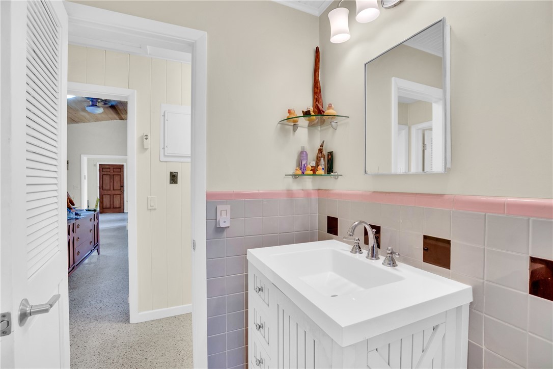 2661 Victory Boulevard