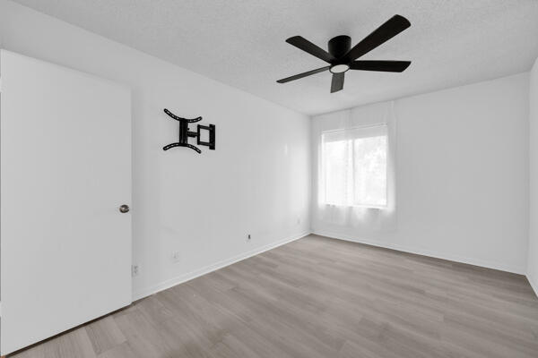 150 Pineview Road J6
