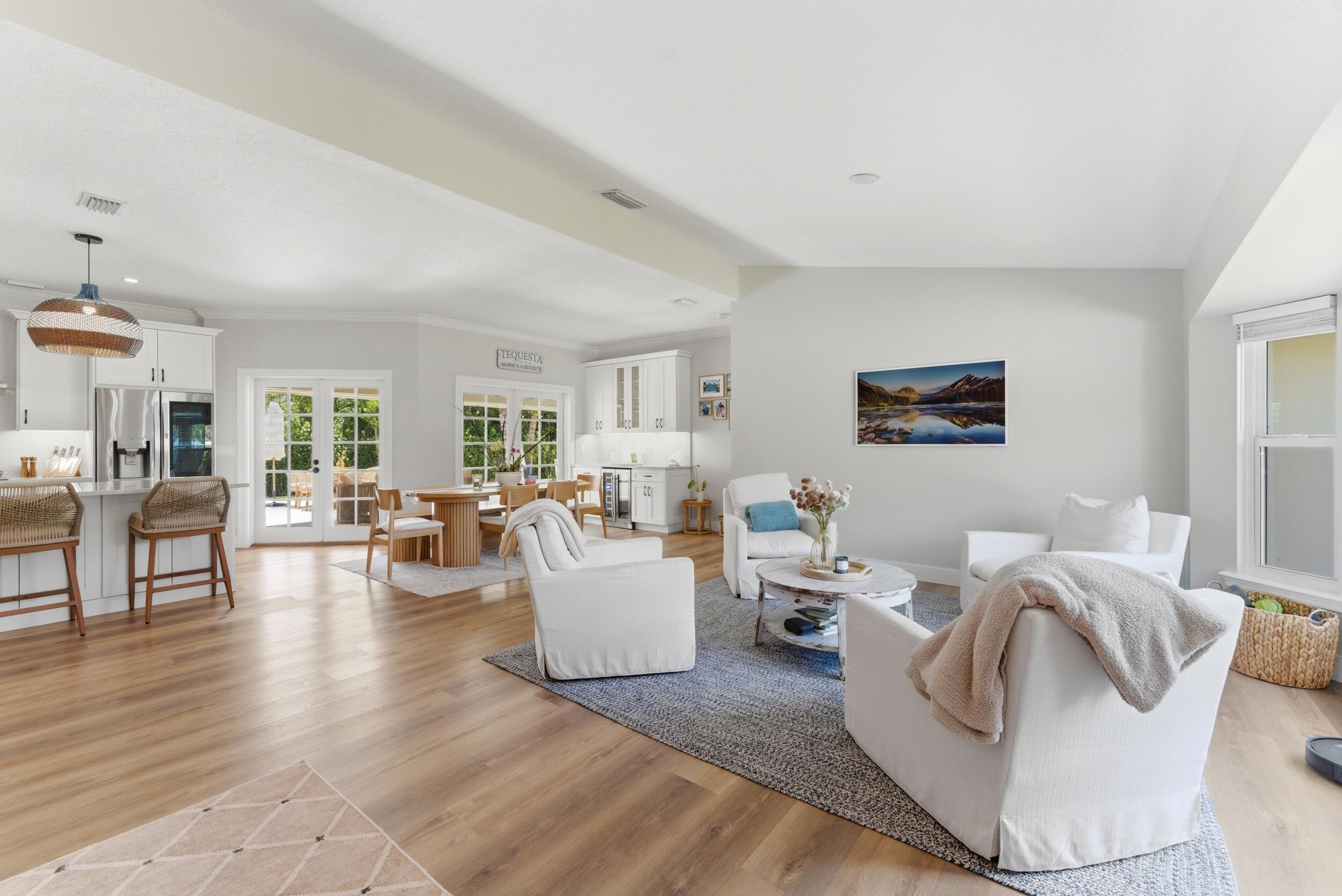 371 Evergreen Avenue
