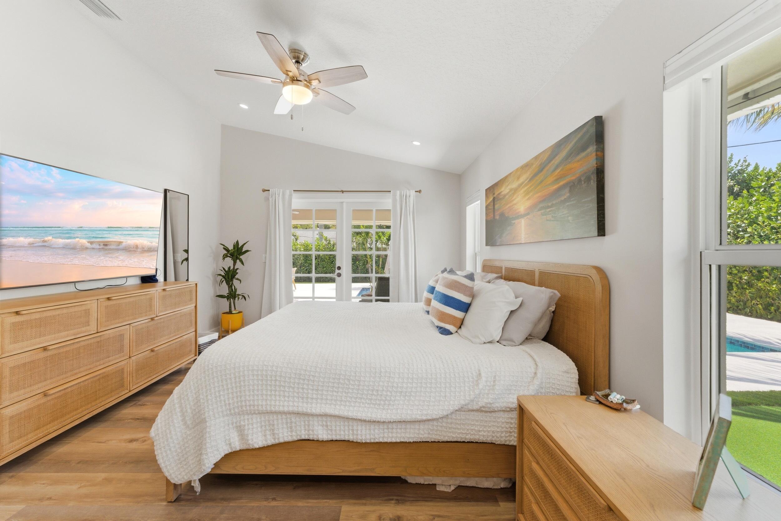 371 Evergreen Avenue