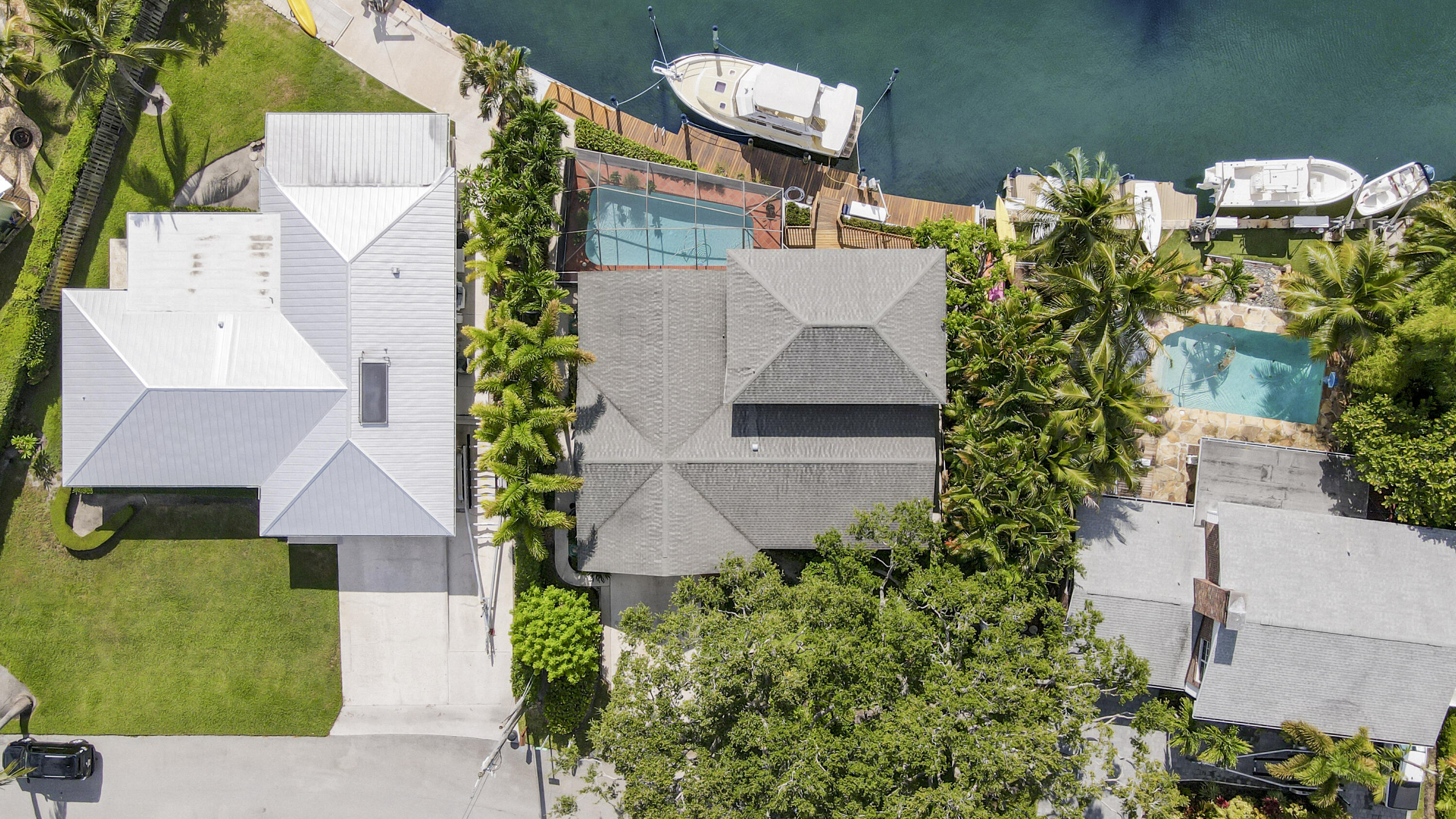 945 Dolphin Drive
