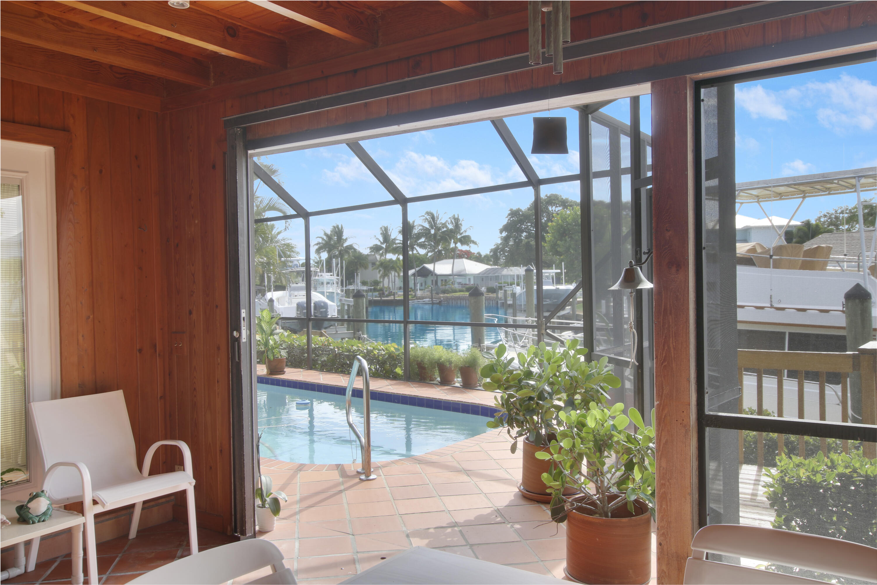 945 Dolphin Drive